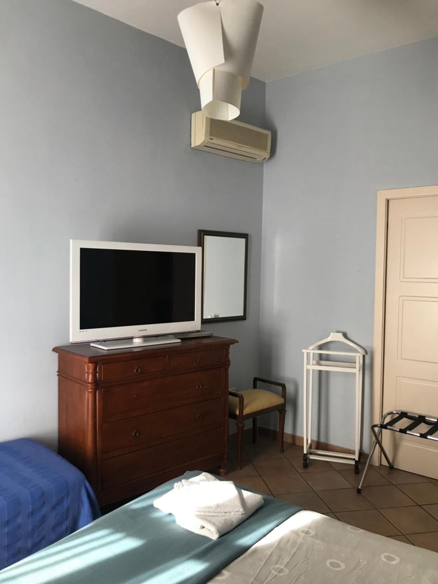 Numero 3 Hotel Cagliari Eksteriør billede